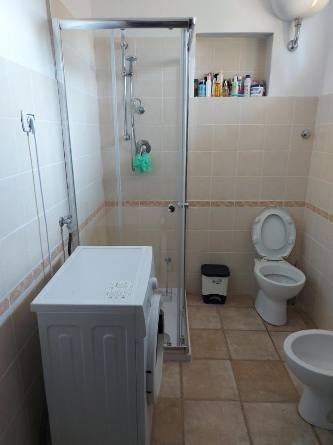Apartamento Sa Domu 'E Pisittu Iglesias Exterior foto