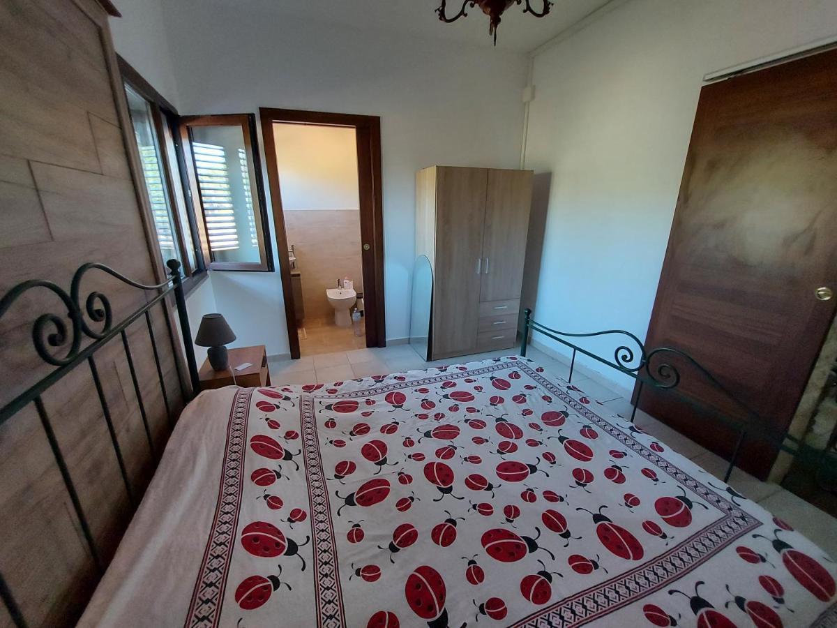 Apartamento Sa Domu 'E Pisittu Iglesias Exterior foto